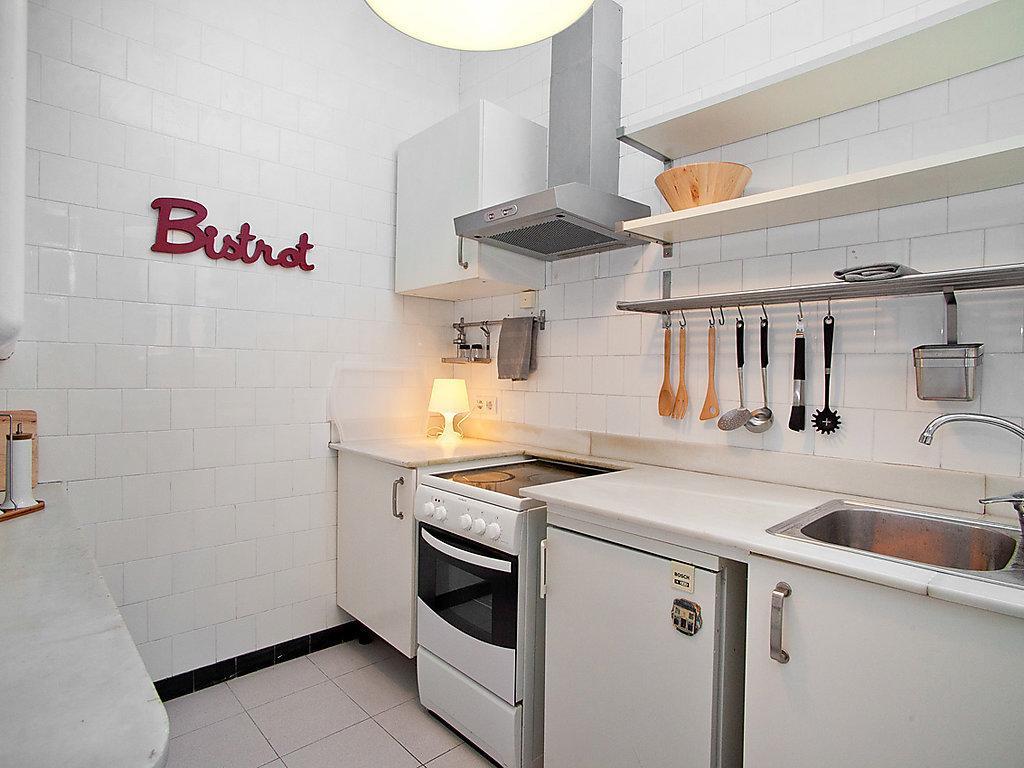 Apartment Sants-Les Corts Galileu By Interhome Барселона Номер фото