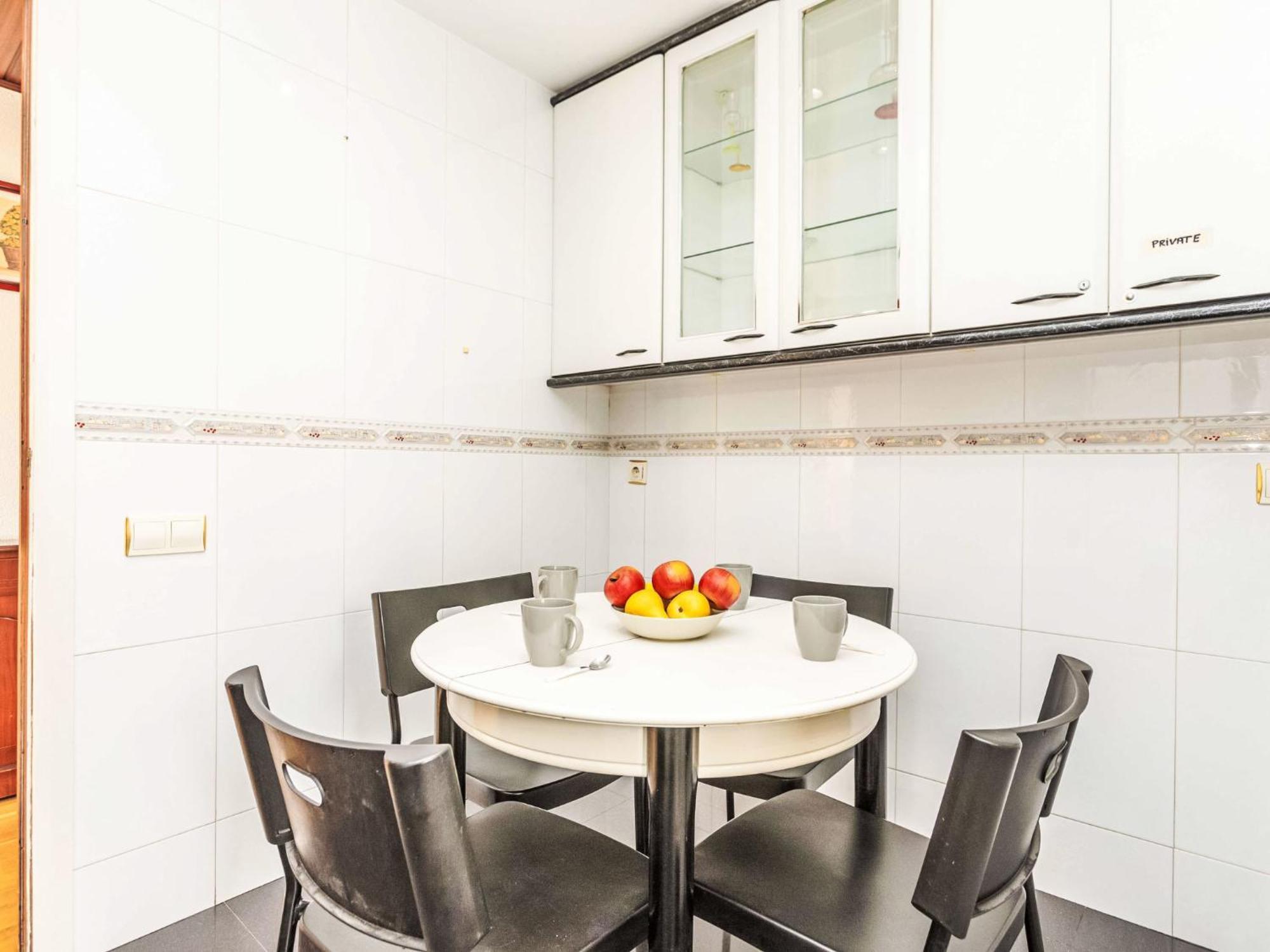 Apartment Sants-Les Corts Galileu By Interhome Барселона Екстер'єр фото