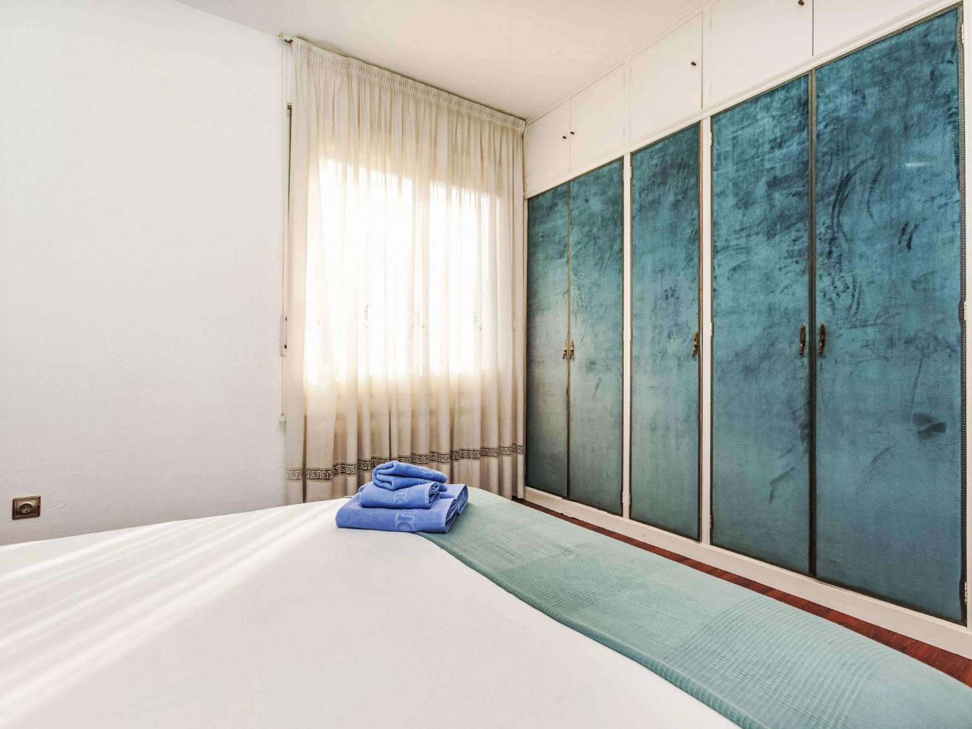Apartment Sants-Les Corts Galileu By Interhome Барселона Екстер'єр фото
