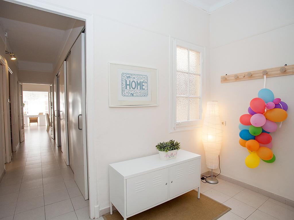 Apartment Sants-Les Corts Galileu By Interhome Барселона Екстер'єр фото